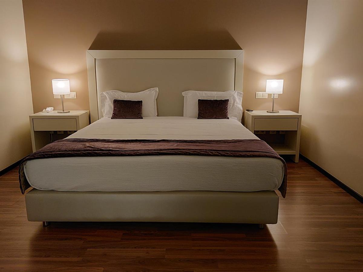 Hotel Monte Lirio إسبِنو المظهر الخارجي الصورة